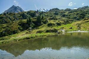 cobertizo para herramientas moreno, Valais, Suiza foto