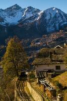 la sala,val aosta, italia foto