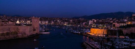 city night marseille in bouche du rhone photo