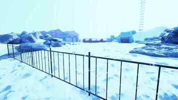 Antarktis Forschung Bahnhof im Schnee video