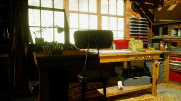 il Lavorando scrivania nel legna laboratorio video