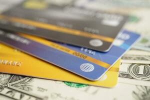 tarjeta de crédito para compras en línea, concepto de negocio de finanzas de seguridad. foto