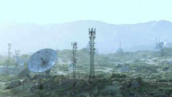 observatório vigilância antenas em uma cênico verde encosta video