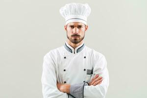 enojado cocinero en gris antecedentes foto