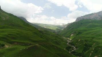 il bellissimo verde colline di azerbaijan video