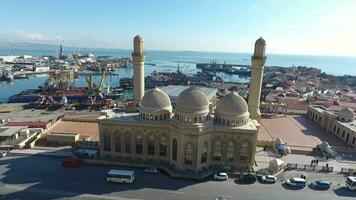 de moskee van de oud moskee in de oud stad- van de stad video
