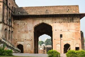 hermosa ver de orchha palacio fuerte, raja mahal y chaturhuj templo desde jahangir mahal, orcha, madhya pradesh, jahangir mahal orchha fuerte en orcha, madhya pradesh, indio arqueológico sitios foto