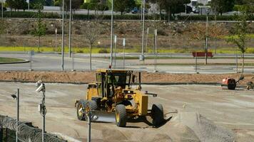 málaga, Espanha, 2020 - escavadora dentro trabalhando video