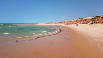 aereo fuco metraggio di il spiaggia video