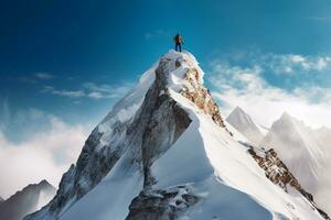 ai generado caminante hombre con alto altitud equipo a el parte superior de el Nevado montaña. foto