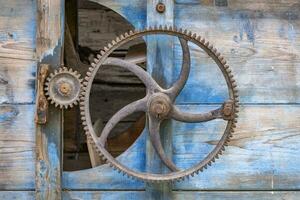 This photo show gear wheels of machines in a farmers village in Germany