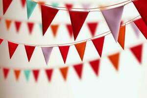 ai generado vibrante rojo y blanco verderón festivamente colgando con triangular banderas para celebraciones ai generado foto