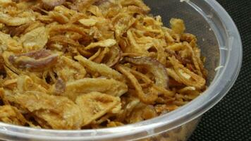 Crispy deep fried shallot photo