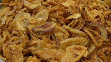 Crispy deep fried shallot photo