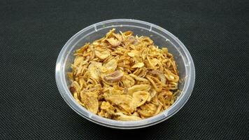 Crispy deep fried shallot photo
