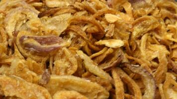 Crispy deep fried shallot photo