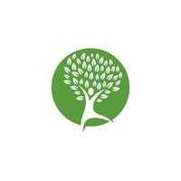 logotipos de la ecología de la hoja del árbol verde vector