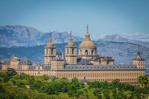 el real asiento de san lorenzo Delaware el escorial, histórico residencia de el Rey de España, acerca de 45 kilómetros noroeste Madrid, en España. foto