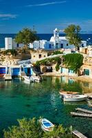 mandráquia pueblo en milos isla, Grecia foto