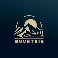 montaña t camisa logo diseño vector