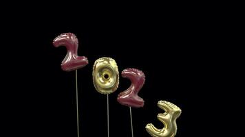 de colores nuevo año mylar globo escritura 2023 con el 3 volador lejos y 4 4 flotante arriba a formar 2024 video