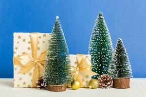 magia brillante Navidad árbol, increíble Navidad celebracion, navidad árbol decoración foto