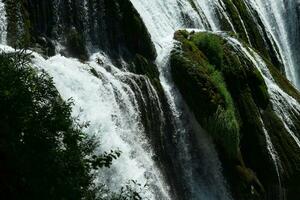 vista panorámica de la cascada foto