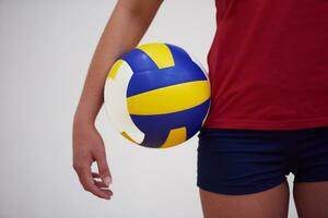 niña jugando voleibol foto