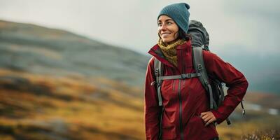 ai generado hembra niña mujer caminante rastreo naturaleza al aire libre aventuras explorar montaña paisaje viaje exploración motivación. gráfico Arte foto