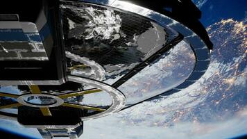 carga astronave en orbita de planeta tierra foto