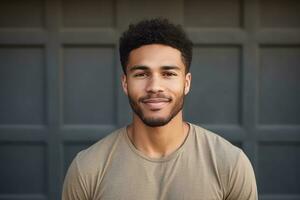 retrato de negro confidente hombre con Copiar espacio. ai generado foto