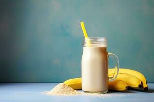 sano plátano proteína sacudir en masón frasco. ai generado foto