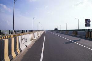 dhaka a mawa Autopista la carretera pista asfalto en Bangladesh foto