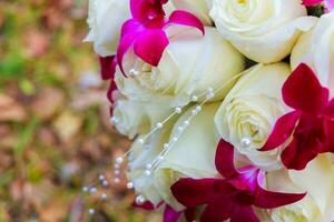Wedding bridal bouquet with roses. photo