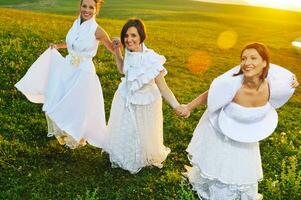 hermosa novias juntos foto