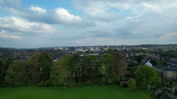 aérien vue de Britanique ville pendant magnifique journée video