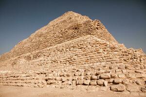 famoso egipcio pirámides de giza. paisaje en Egipto. pirámide en desierto. África. preguntarse de el mundo foto