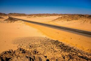 paisaje de Sáhara Desierto en Egipto. conceptual para libertad, disfrutando el viaje. foto