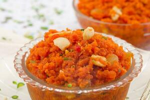 indio popular dulce comida Zanahoria halwa foto