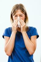 mujer con gripe foto