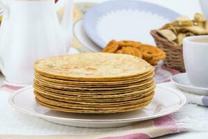 indio Khakhra es un tradicional gujarati bocadillo foto