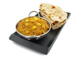 norte indio sano cocina chole Queso indio o chole Queso indio curry servido con tandoori Roti foto