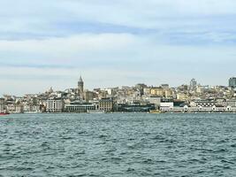 ver de el europeo parte de Estanbul, el colina de el galata distrito. foto