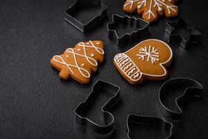 Delicious gingerbread cookies with honey, ginger and cinnamon photo