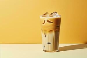 ai generado con hielo latté en amarillo antecedentes. ai generado foto