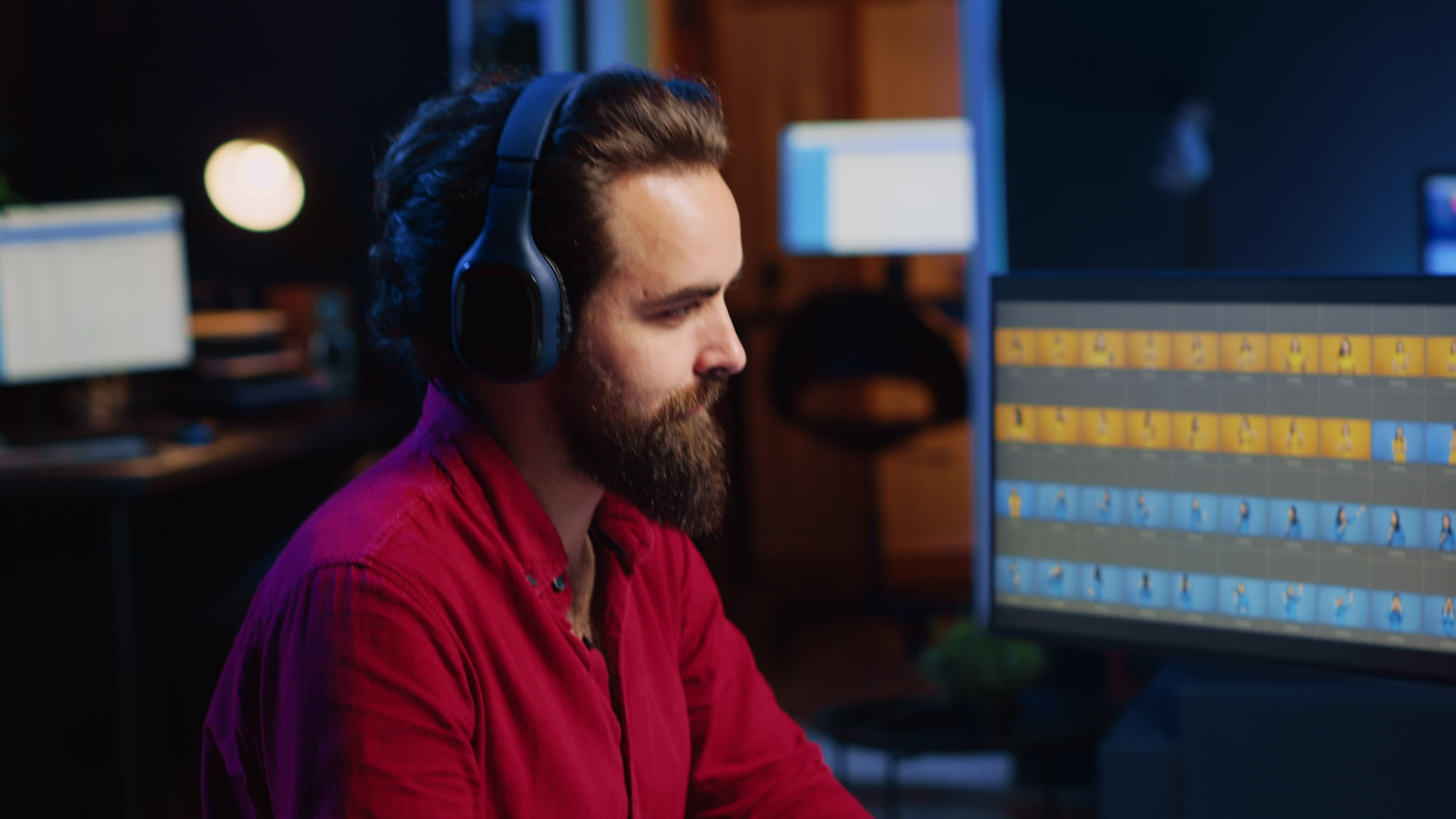 innehåll skapare i digital multimedia företag bearbetning bilder med