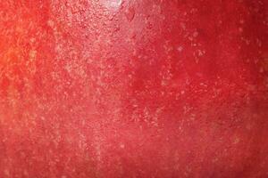 textura de un rojo y amarillo manzana como un antecedentes. macro foto de un manzana. sano alimento, fruta.