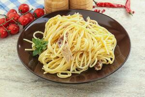 Spaghetti carbonara pasta with bacon photo