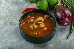 Spicy and Sour Soup with Prawns photo