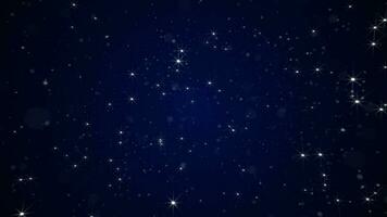 helder glimmend fonkelend sterren in de nacht lucht. deze glinsterende sterrenhemel nacht beweging achtergrond is vol hd en een naadloos lus. video
